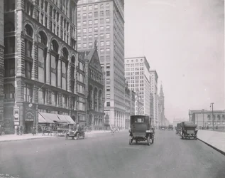 Vista di Michigan Avenue, Chicago, a nord da Congress, 1911
